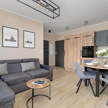 Cosy And Bright Apartment With Parking In Poznan By Noclegi Renters Exterior foto
