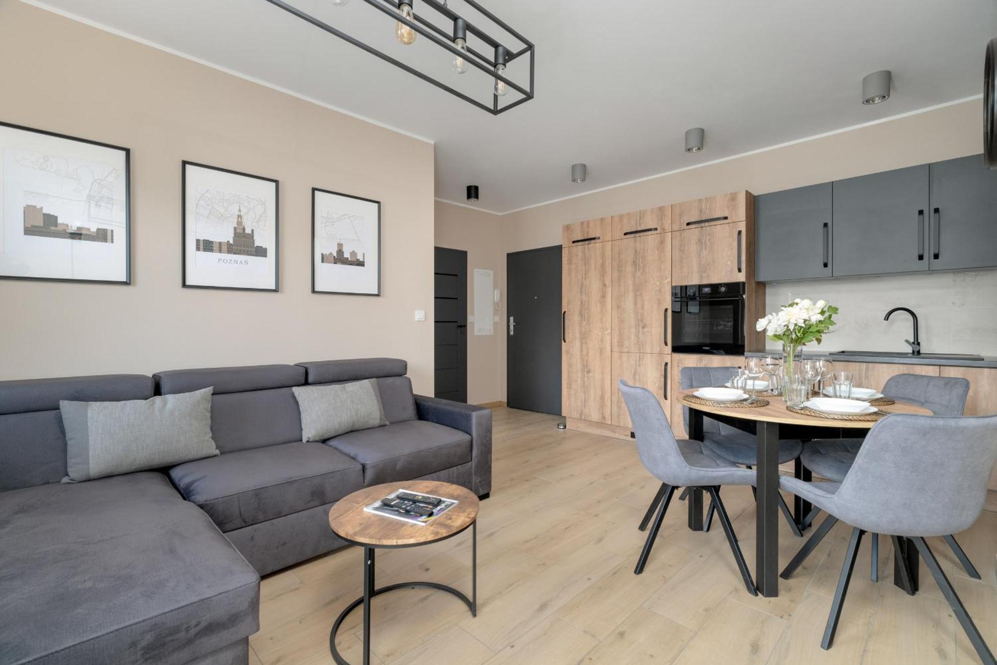 Cosy And Bright Apartment With Parking In Poznan By Noclegi Renters Exterior foto